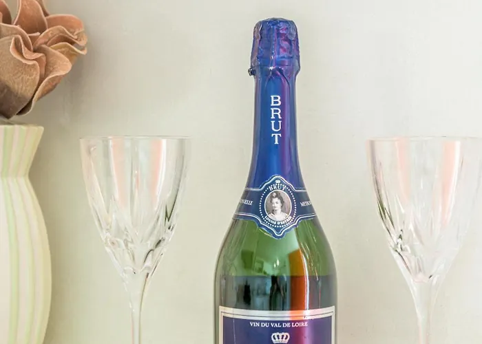 Esperanza Boathouses * Mandrakia