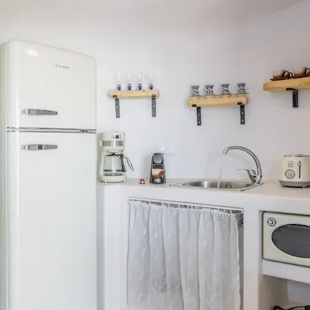 Esperanza Boathouses