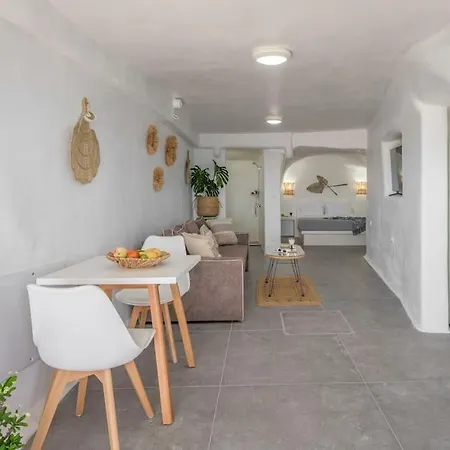 Esperanza Boathouses * Mandrakia