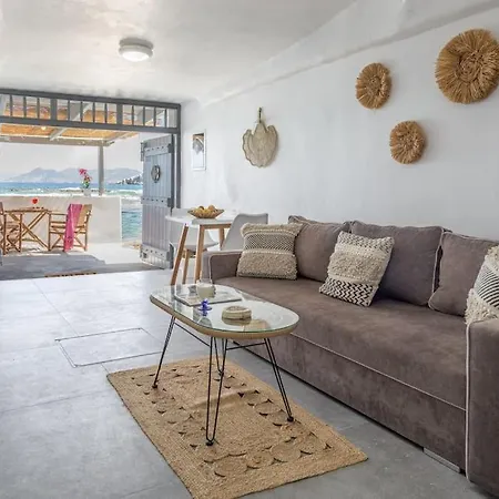 Esperanza Boathouses Mandrakia