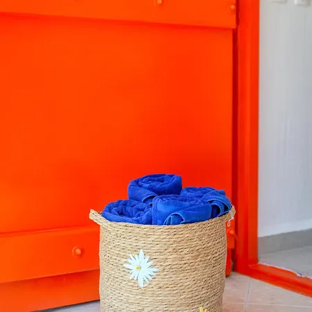 Esperanza Boathouses *