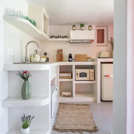 Esperanza Boathouses