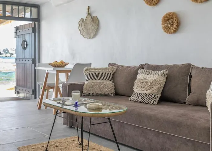 Esperanza Fisherman Mandrakia